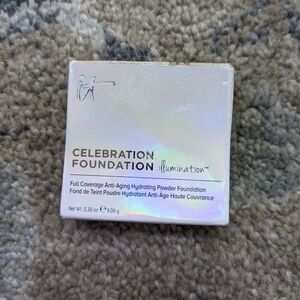 NIB IT Cosmetics Celebration Foundation Illumination
